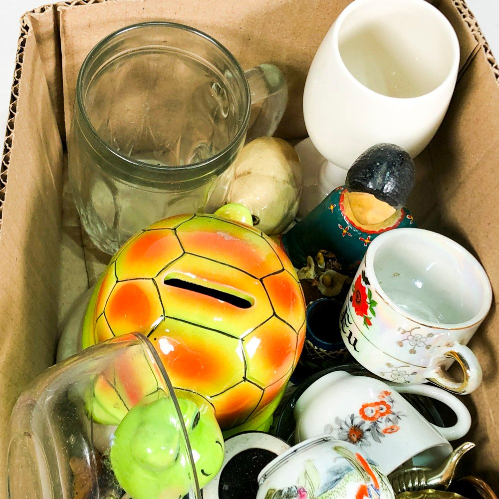Colección de objetos decorativos y útiles - imagen 4