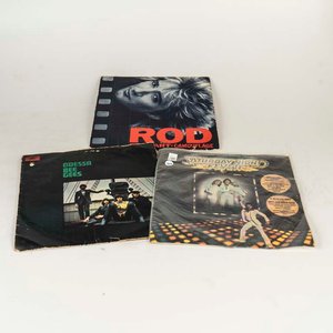 Lote siguiente: Lote de 3 Vinilos: Rod Stewart, Bee Gees y Saturday Night Fever