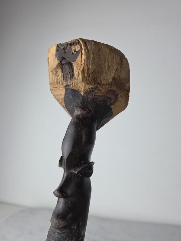 Escultura en madera dura africana posiblemente ébano - imagen 4