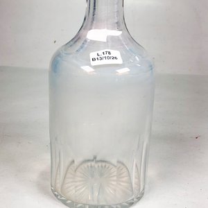 Botellón de Vidrio Hialino con Tapón y Base Prensada - imagen 4