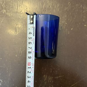 Lote de Vasos, Bandeja Decorada y Recipientes Metálicos - imagen 7