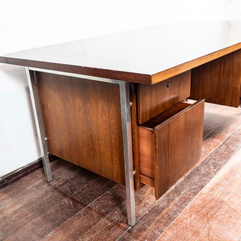 Item 2097448 - Image 1