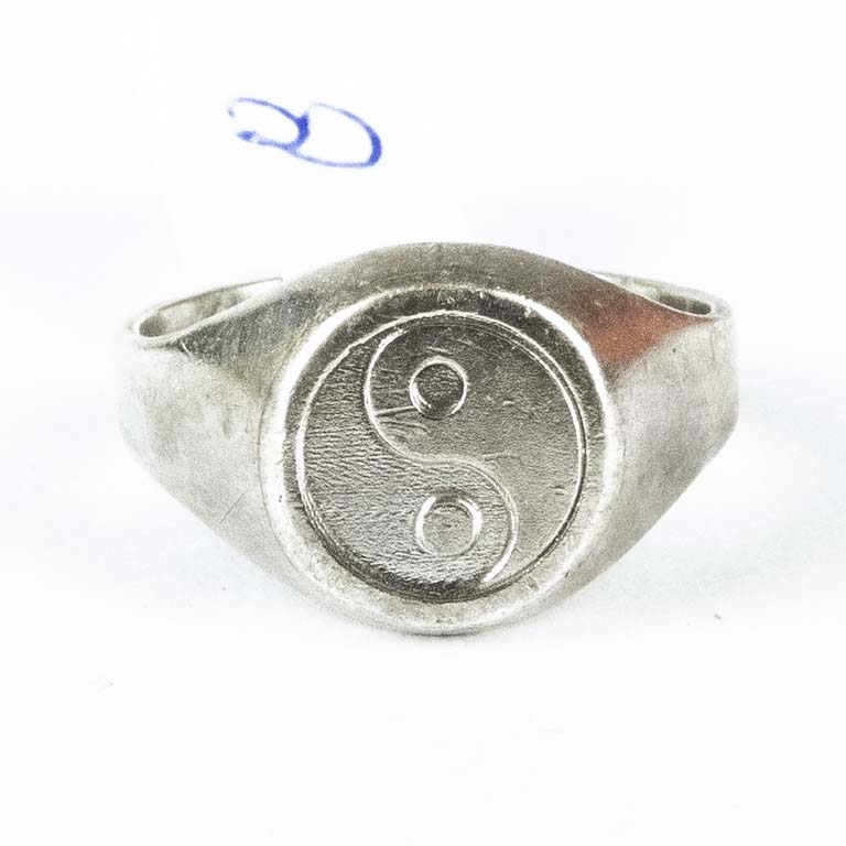 Anillo de plata Yin Yan - Peso: 2,7gr - Medidas: 17mm