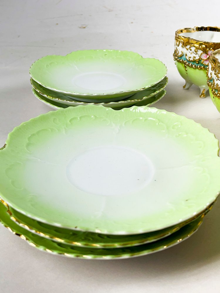 Tazas de porcelana con platillos - imagen 4