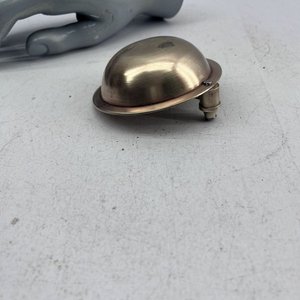 Despojador o Jabonera con Forma de Bachita con Canilla de Bronce - imagen 4