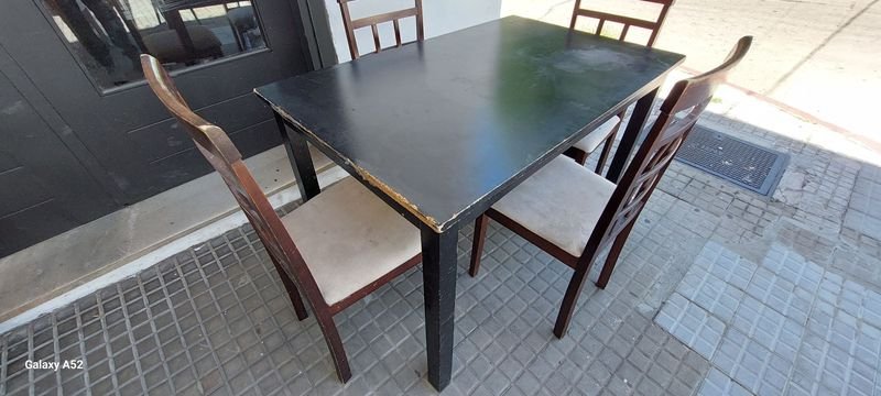 Juego de comedor moderno en buen estado - imagen 2