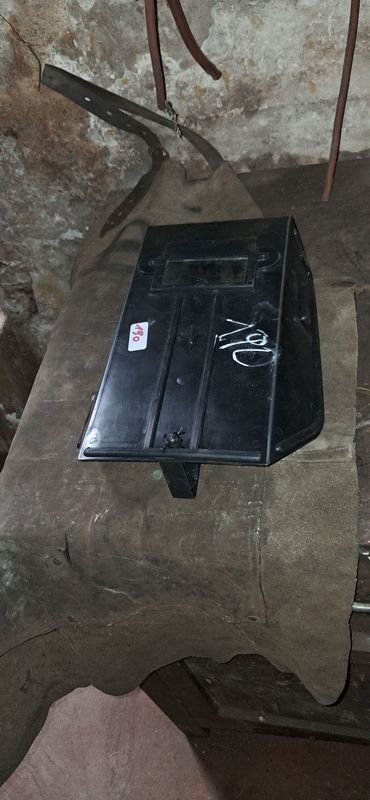 Item 880844 - Image 1