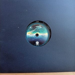 Lote anterior: 187) Disco LP ( Dire Straits) Comunique  Con Sobre Generico  1986 Industria Argentina