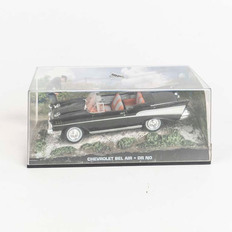 Auto Chevrolet Bel Air de la película de James Bond Dr. No escala 1/24