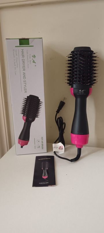 Cepillo secador y estilizador de cabello para el cuidado personal - imagen 2