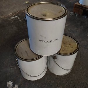 Conjunto de 3 Latas de Barniz Natural 900 ml - imagen 3
