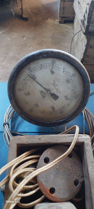 Reloj antiguo y accesorios en venta - imagen 6
