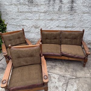 Lote anterior: Juego de Sillones de Madera con Almohadones Marrones