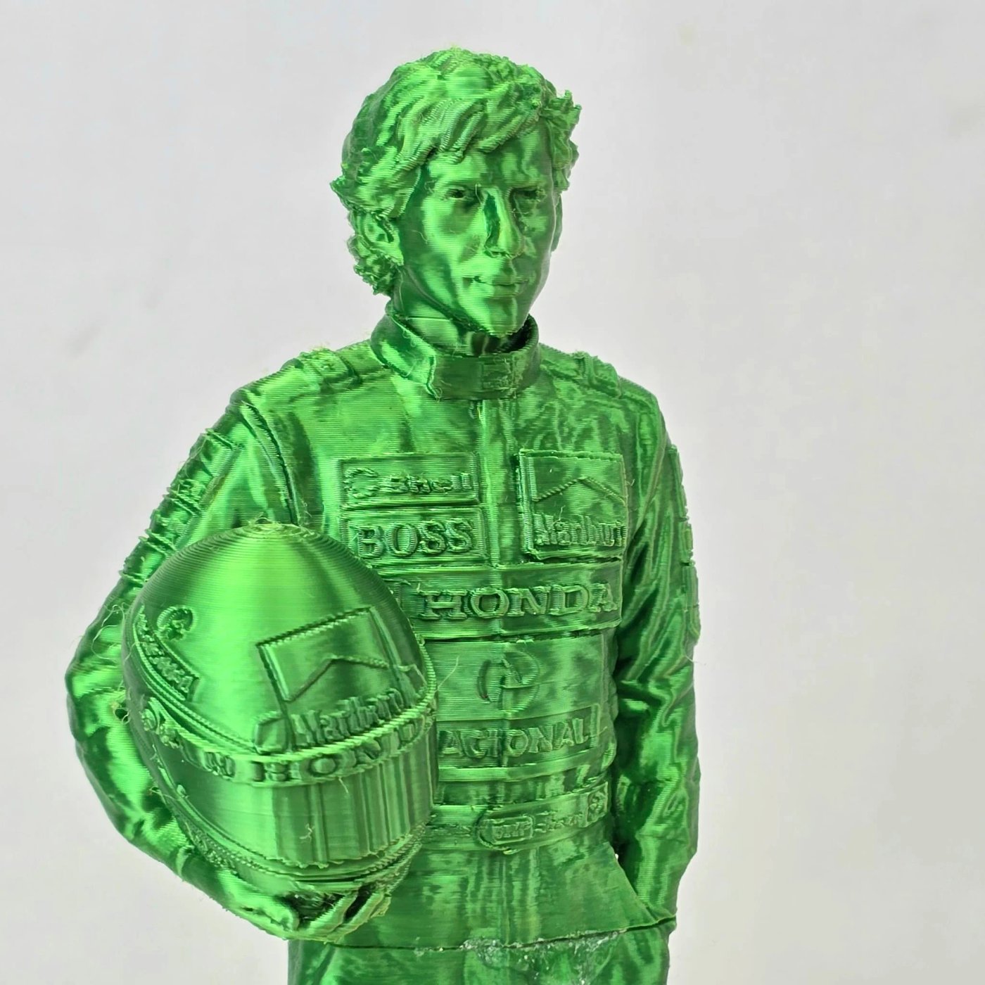 Estatuilla de Ayrton Senna, réplica de plástico - imagen 1
