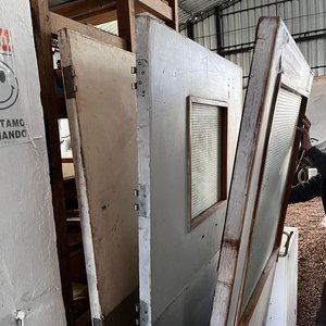 3 Puertas de Madera Antiguas de Sanatorio con Vidrio - imagen 1
