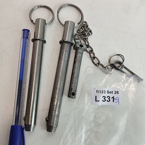 Lote siguiente: Pernos de Acero con Anillos y Cadena para Armamentos Vehiculares