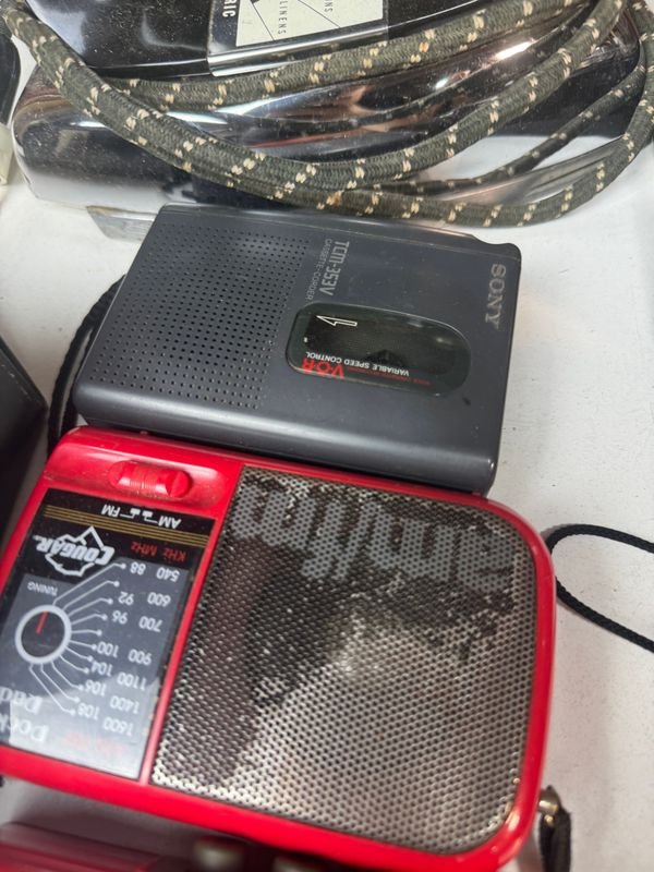 Lotes de radios, cámaras y transformadores en buen estado - imagen 3