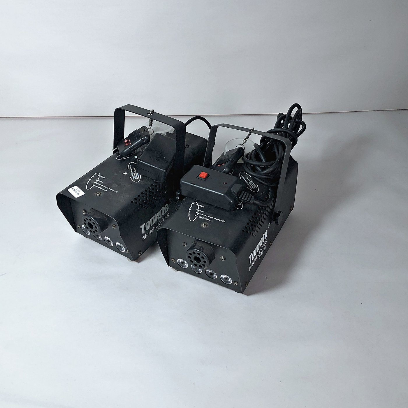 Dos Máquinas de Humo Tomate LK-Y5S 600W con Control