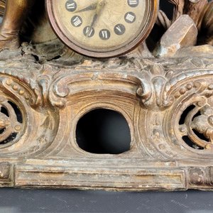 Reloj de Mesa Antiguo en Metal con Figura de Bronce "Luis XIV" - Para Restaurar - imagen 8