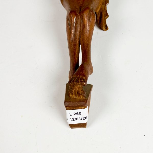 Talla de madera cristo, una obra religiosa artesanal - imagen 4