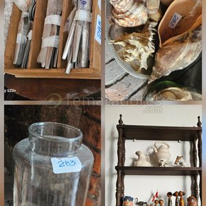 Lote anterior: Lote Variado: Cubiertos, Conchas Marinas, Frasco y Estantería Decorativa