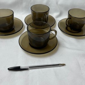 Juego de 4 Tazas de Café con Platillos de Vidrio Ahumado - imagen 4