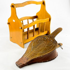 Lote anterior: Revistero de Madera y Fuelle Decorativo
