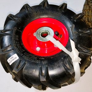 Lote siguiente: Juego de 4 Ruedas Neumáticas para Carro o Maquinaria