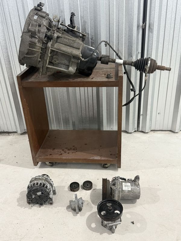Caja de Cambio y Alternador para Duster 2020 1.6 18v
