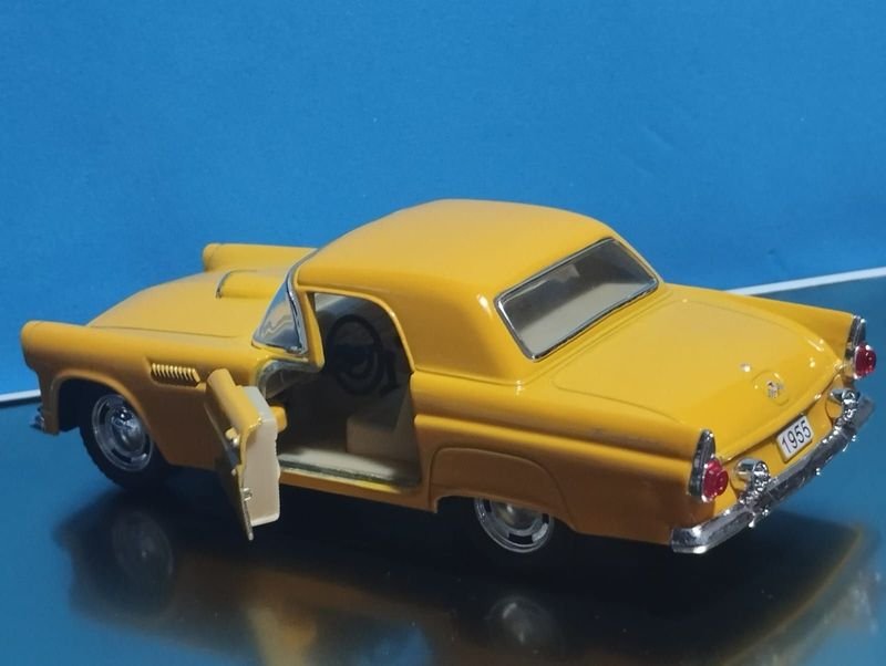 Auto Ford Thunderbird 1955 - Vehículo Clásico - imagen 4