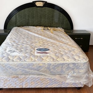 Lote anterior: Somier Sealy Posturepedic Princeton Cushion Firm 2 Plazas Como Nuevo