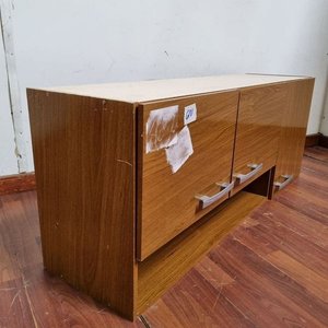 Mueble Aéreo de Madera con Puertas y Estante Abierto - imagen 4