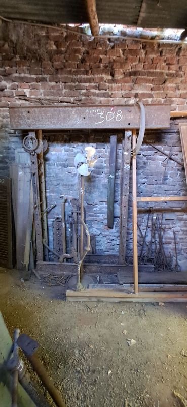 Item 882368 - Image 0