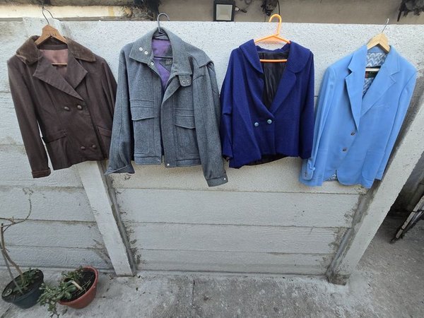 Conjunto de 4 Abrigos de Dama