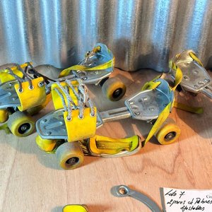 2 pares de patines (buen estado con llave de ajuste) - imagen 4