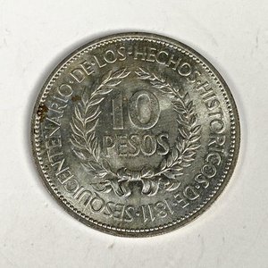Moneda de Plata "El Gaucho" 10 Pesos Uruguayos 1961 - imagen 1