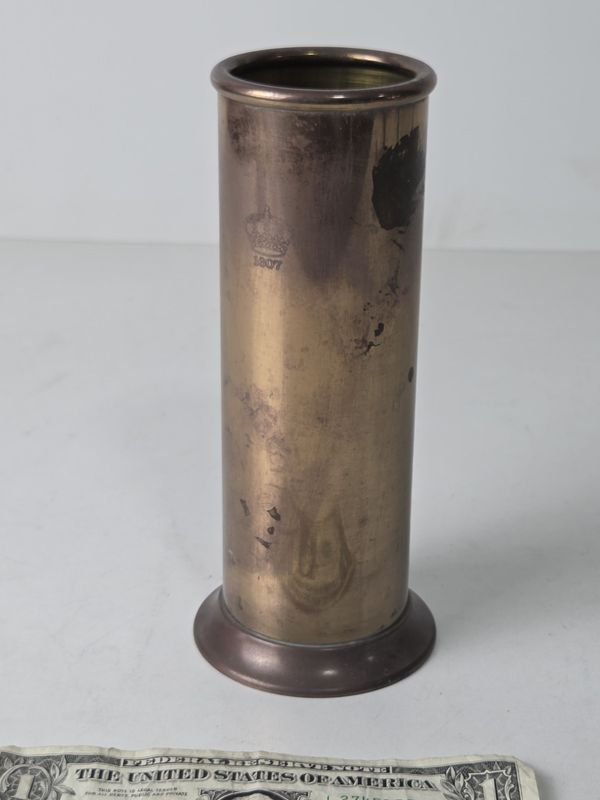 Lote anterior: Jarrón Skultuna (Antigua fábrica Sueca desde el año 1607) modelo V10