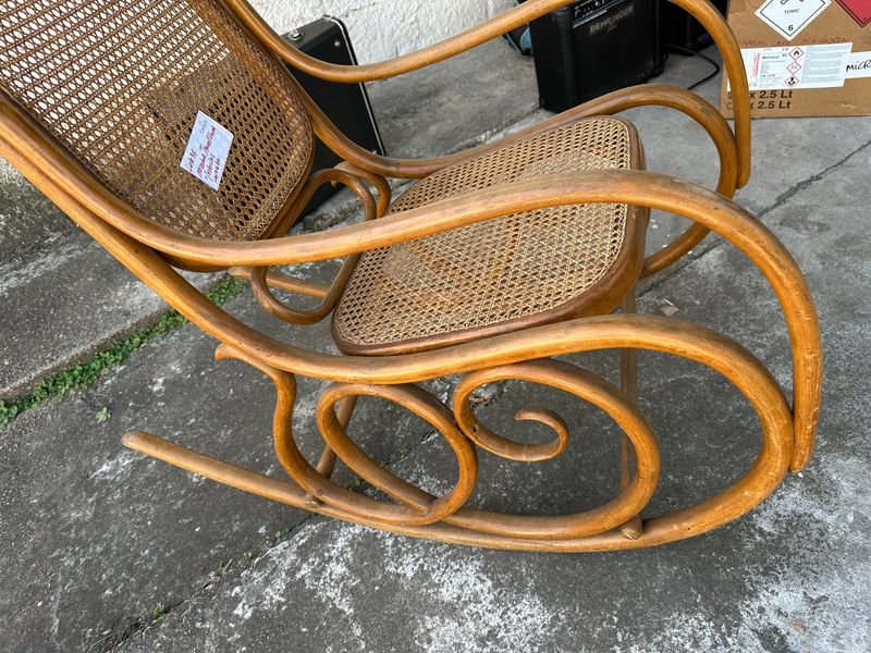 Silla de Roca Thonet Vienesa en Buen Estado - imagen 2