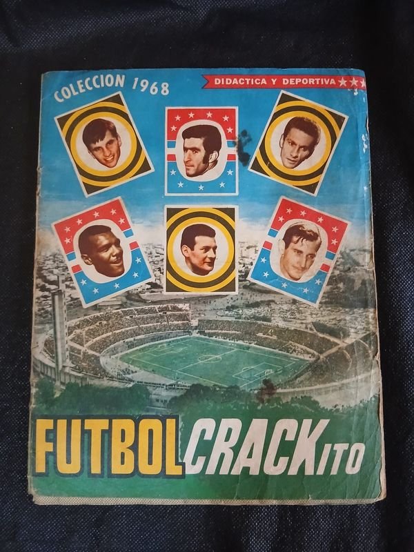 Álbum Completo "Futbolcrackito" Colección 1968 - Figuras de Fútbol Uruguayo y Temáticas - imagen 1