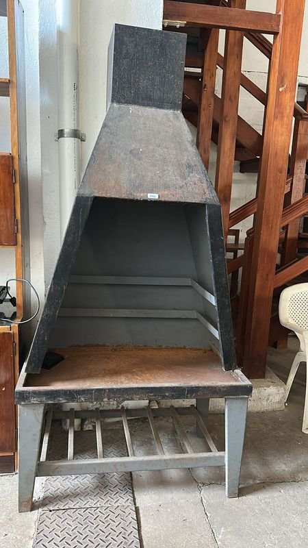 Lote anterior: Estufa de chapa negra para hogar