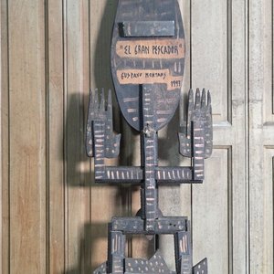 Escultura "El Gran Pescador" de Gustavo Montans en Madera Decorada (1997) - imagen 6