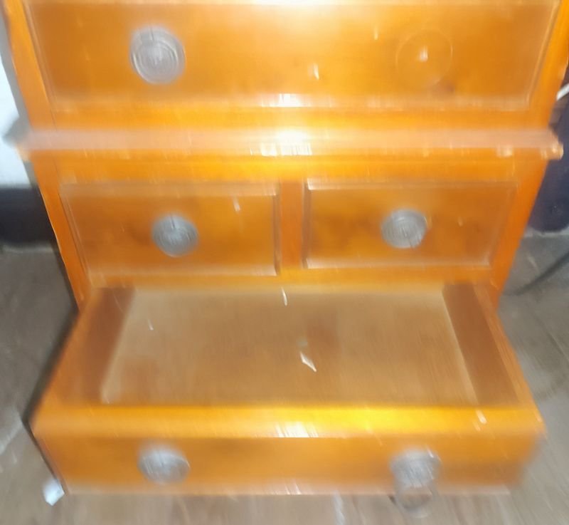 Mueble de madera en buen estado - imagen 5