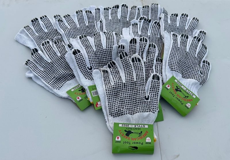 Guantes de trabajo en blanco y negro - imagen 2