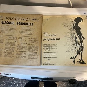 Lote siguiente: Lote de 2 Vinilos: Iva Zanicchi "Propuestas" y Giacomo Rondinella "Dolcissimo"