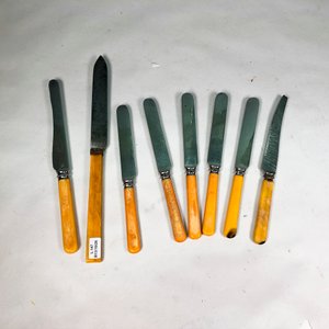 Siete Cuchillos con Mangos de Nácar y Simil Nácar - imagen 2