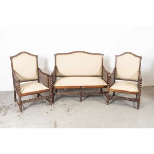 Lote siguiente: Juego de Sala Jacobino: Sofá 2 Cuerpos y 2 Sillones Estilizados
