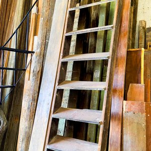 Escalera Recta de Madera Antigua con 9 Escalones - imagen 3