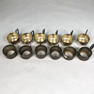 Lote siguiente: Diez Servilleteros Metálicos con Baño Plateado Estilo Vintage