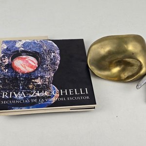 Escultura en Bronce de Riva Zucchelli, Edición Limitada 1/5, con Libro del Artista - imagen 1