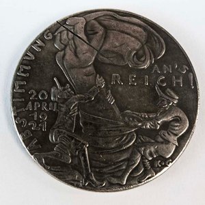 Lote siguiente: Medalla Conmemorativa Anexión Tirol a Alemania 1921